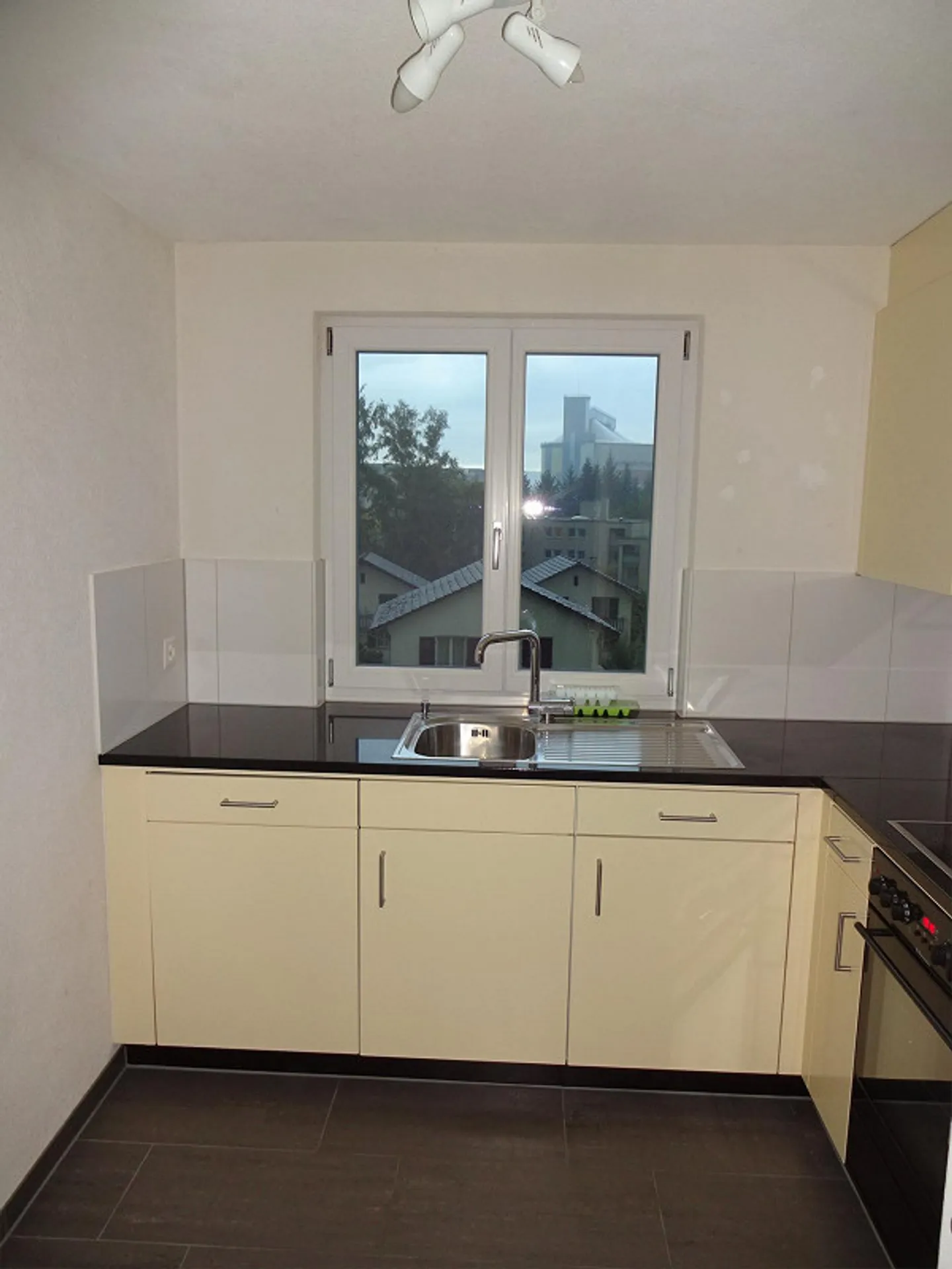 Renovierte Wohnung in historischem Gebäude - Foto 3 von 8
