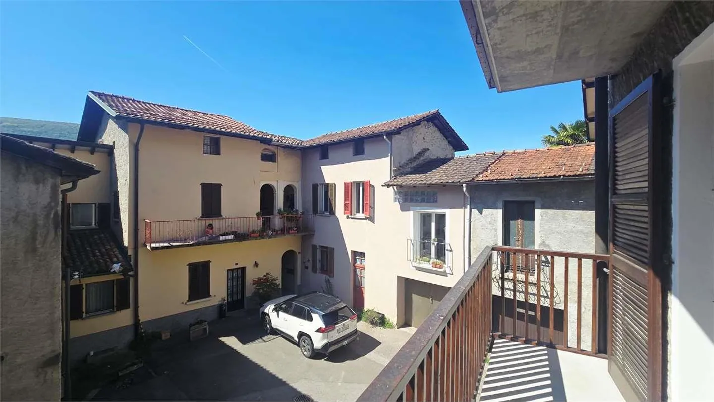 Nucleo di Vezia: renoviertes Haus mit 3 Ebenen und Tessiner Charme - Foto 5 von 13