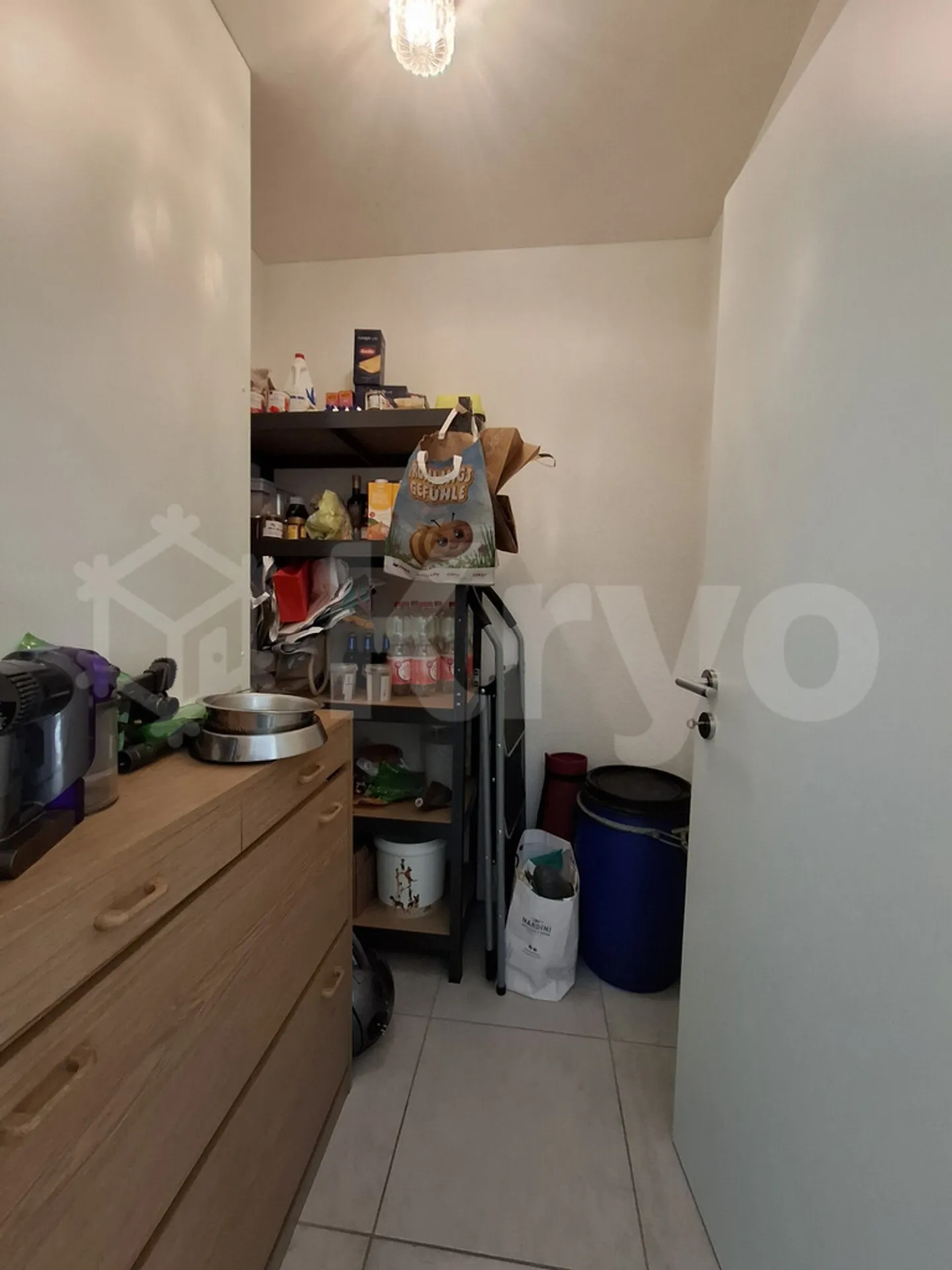 All, bright and modern 2.5 rooms for rent - Photo 3 of 5