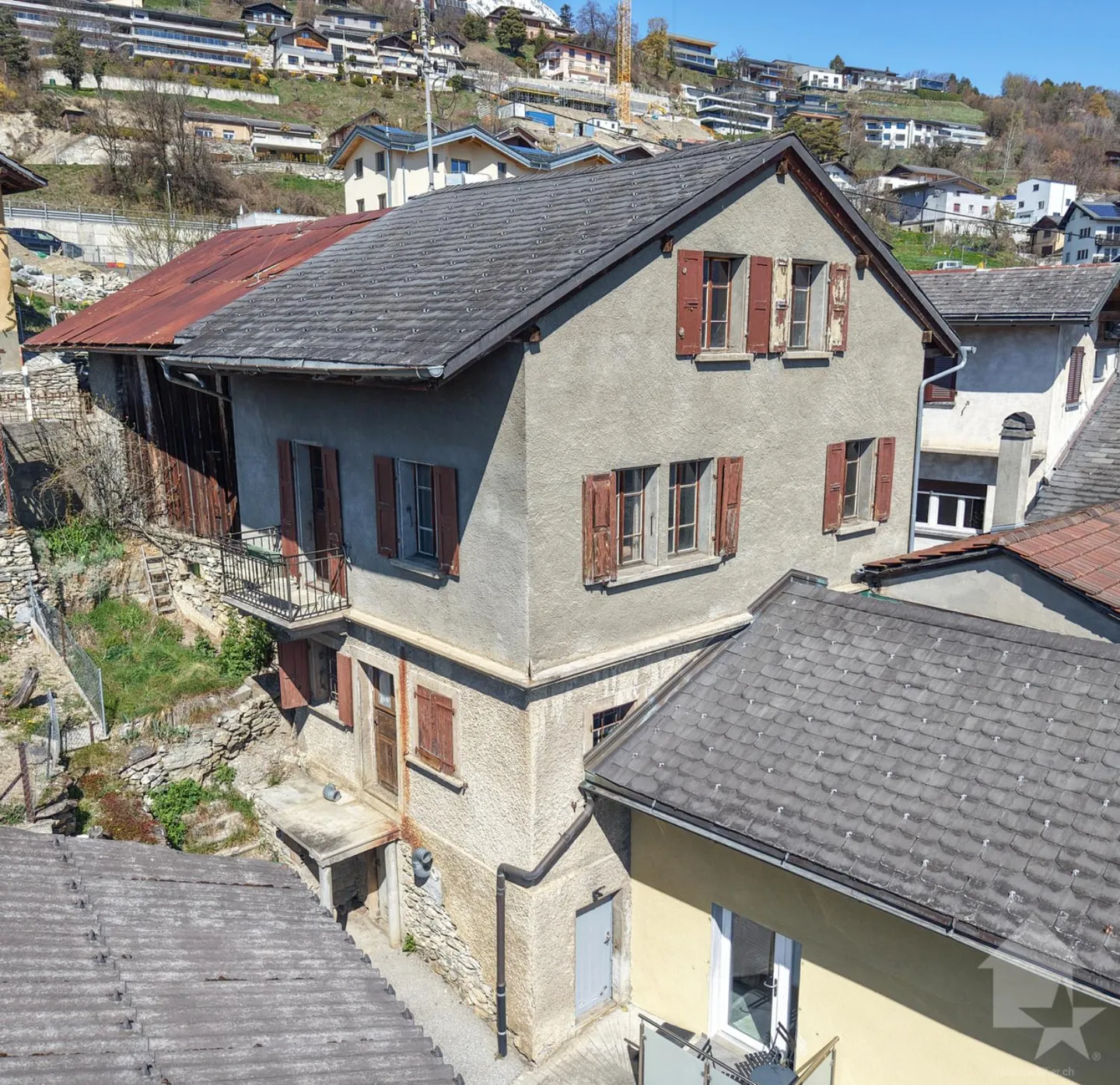 Maison villageoise avec potentiel - Photo 1 sur 13