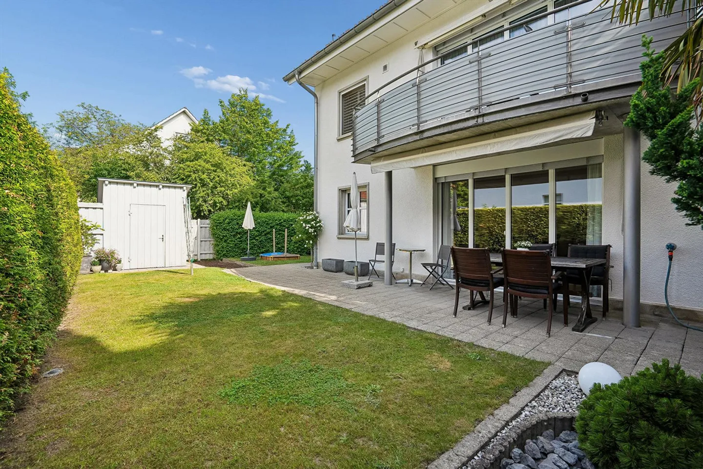 Appartement de jardin avec sensation de maison individuelle - jardin privé de 260 m² - Photo 2 sur 13