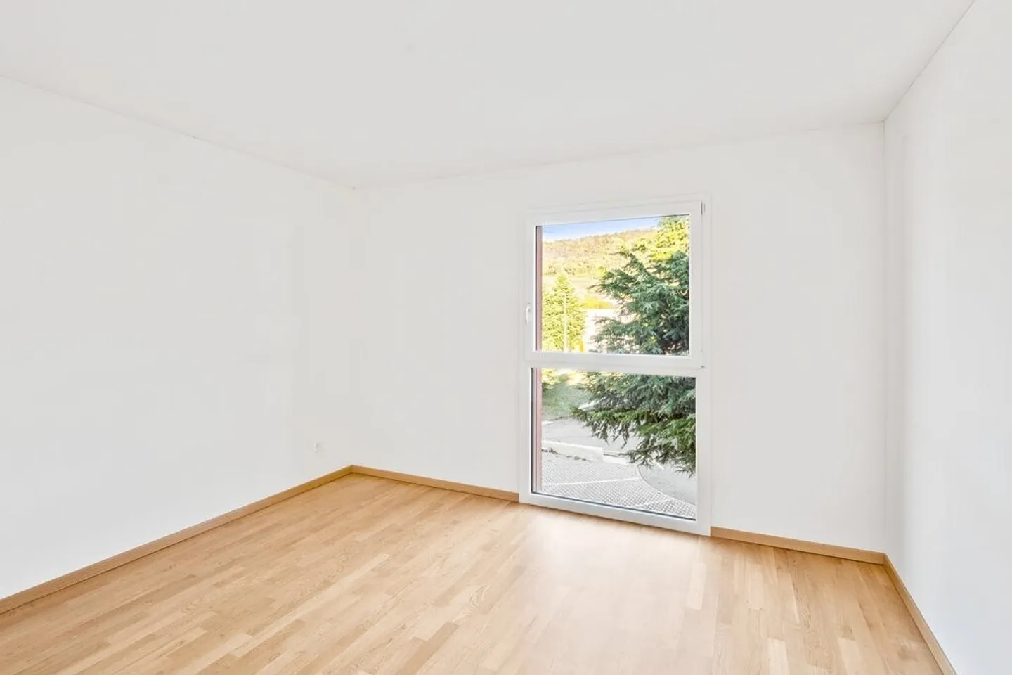 Appartamento elegante con giardino - Foto 5 di 8