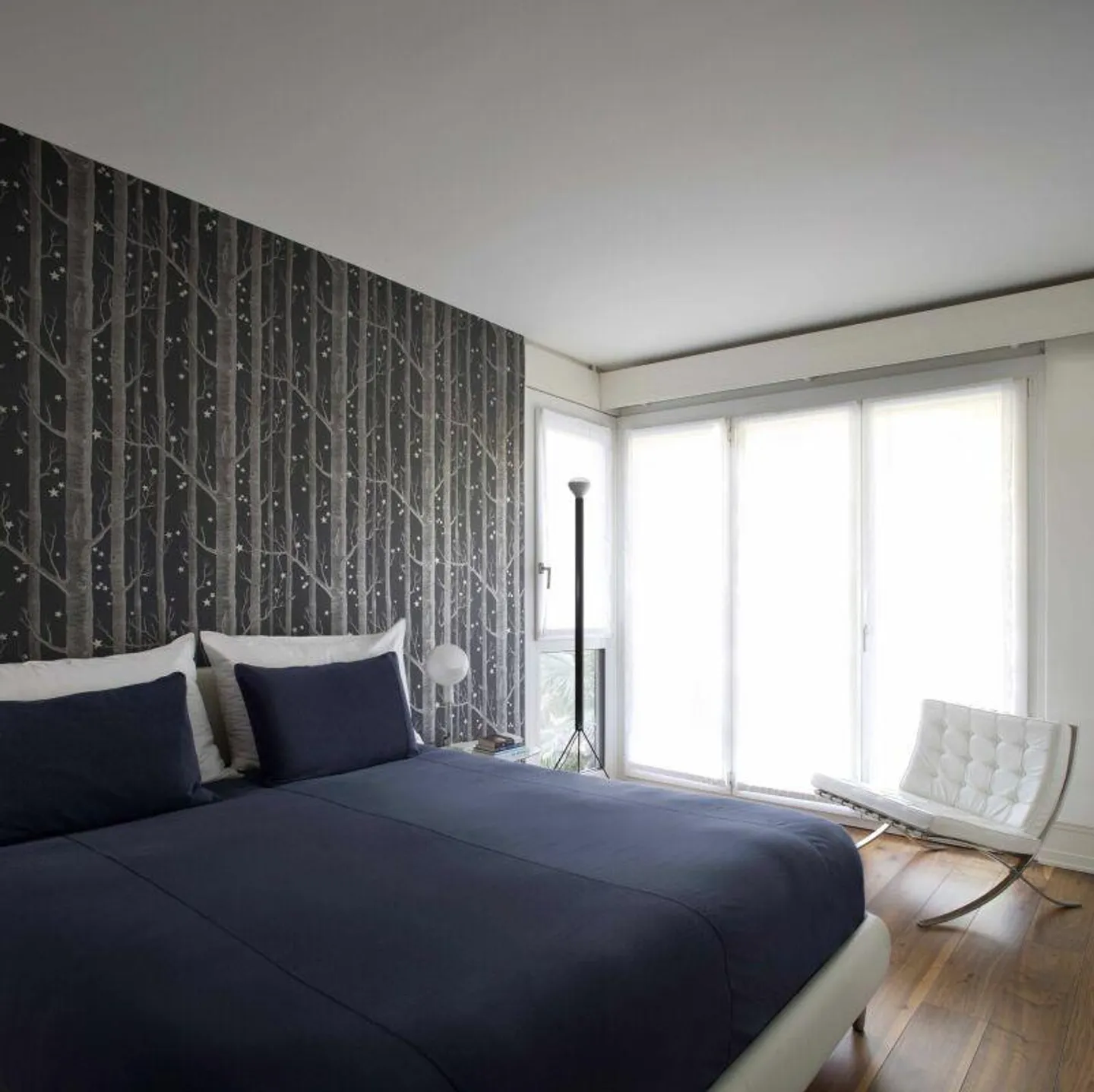 Luxurious apartment with stunning lake view - Photo 10 of 18