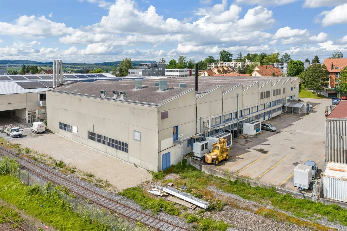 Ihr Produktionsstandort mit hoher Halle, grossen Toren, hoher Bodenlast - Foto 9 von 9