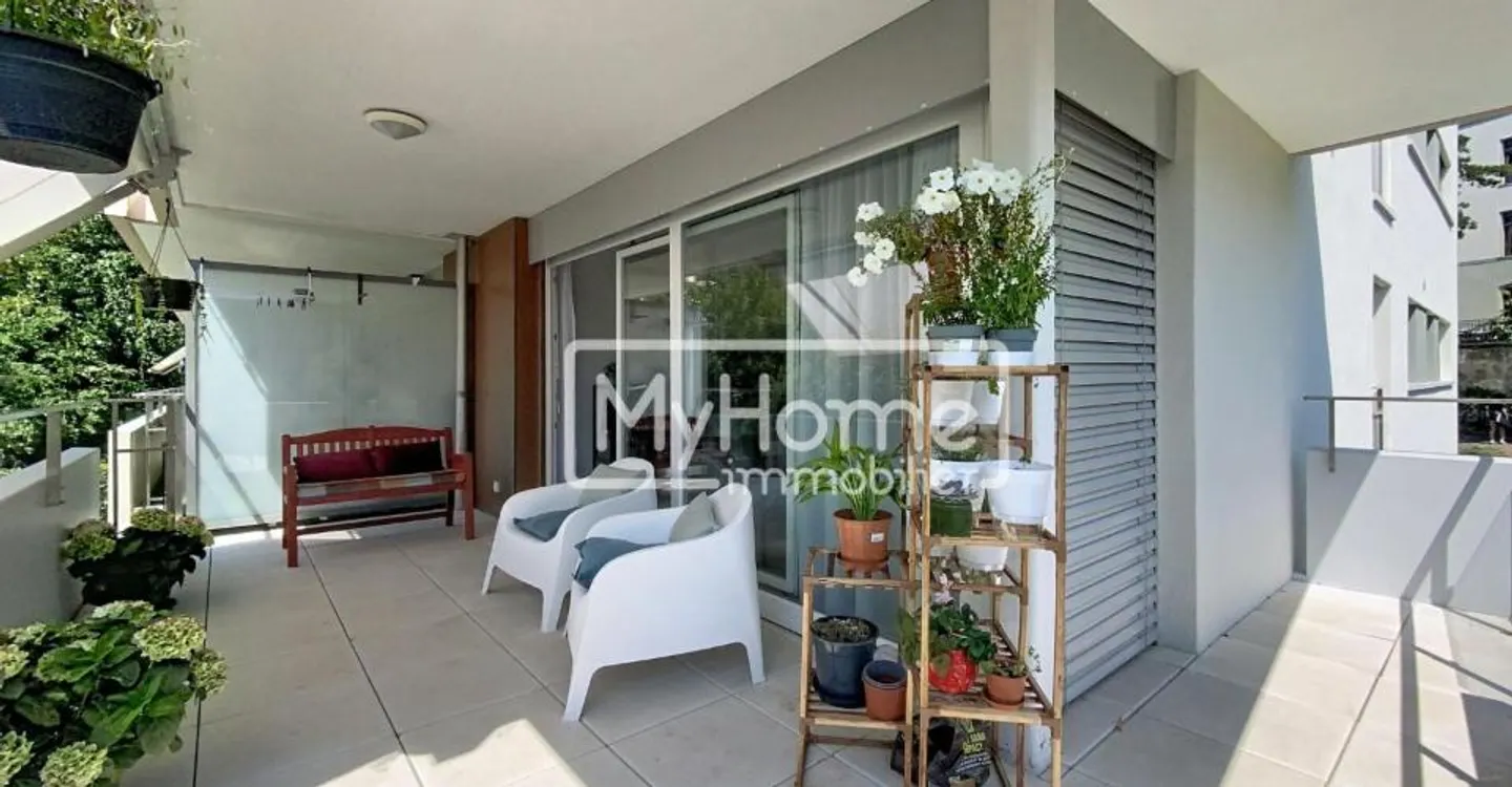 Spacious 4.5-room apartment with a large corner balcony in a sought-after residential area - Photo 6 of 12