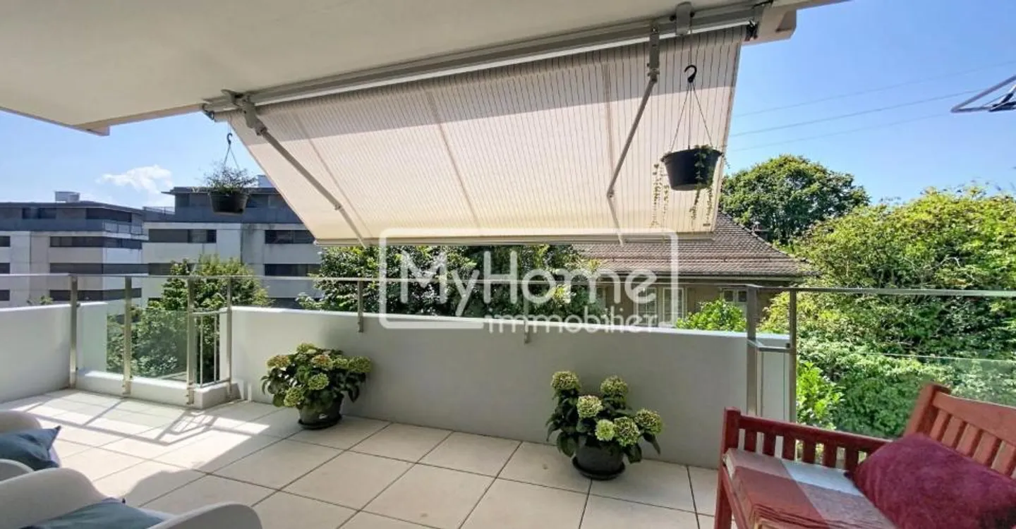 Spacious 4.5-room apartment with a large corner balcony in a sought-after residential area - Photo 7 of 12