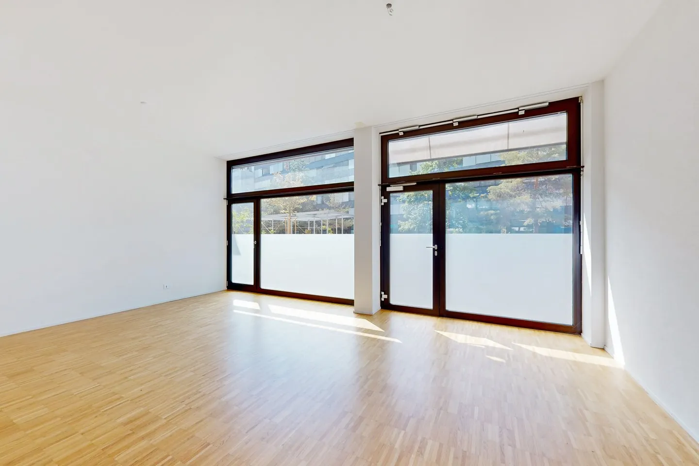 LE BUREAU AVEC VUE SUR LE VERT - Photo 5 sur 5