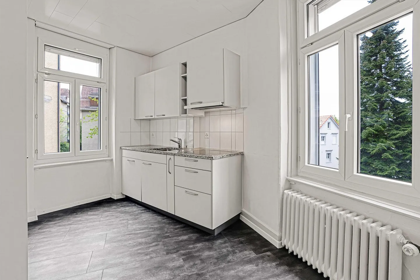 Appartement ancien avec une touche d'Art Nouveau - Photo 3 sur 8