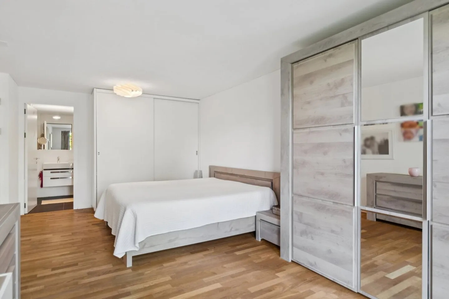 Une résidence extraordinaire à Magglingen, élégance, confort et panorama alpin - Photo 9 sur 25