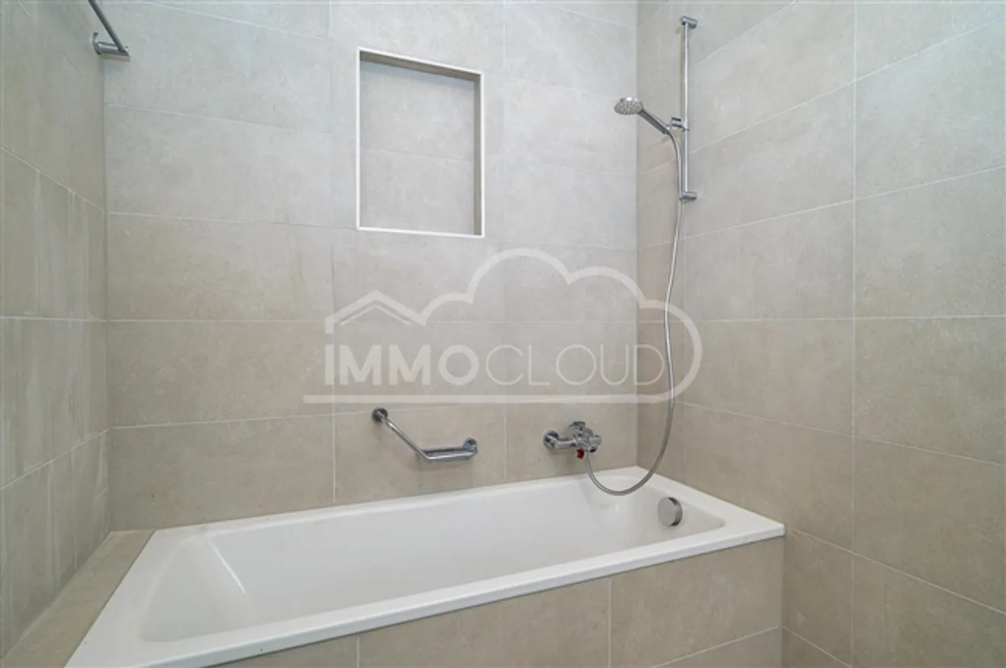 «Ideal für eine Immobilieninvestition» - Foto 9 von 13