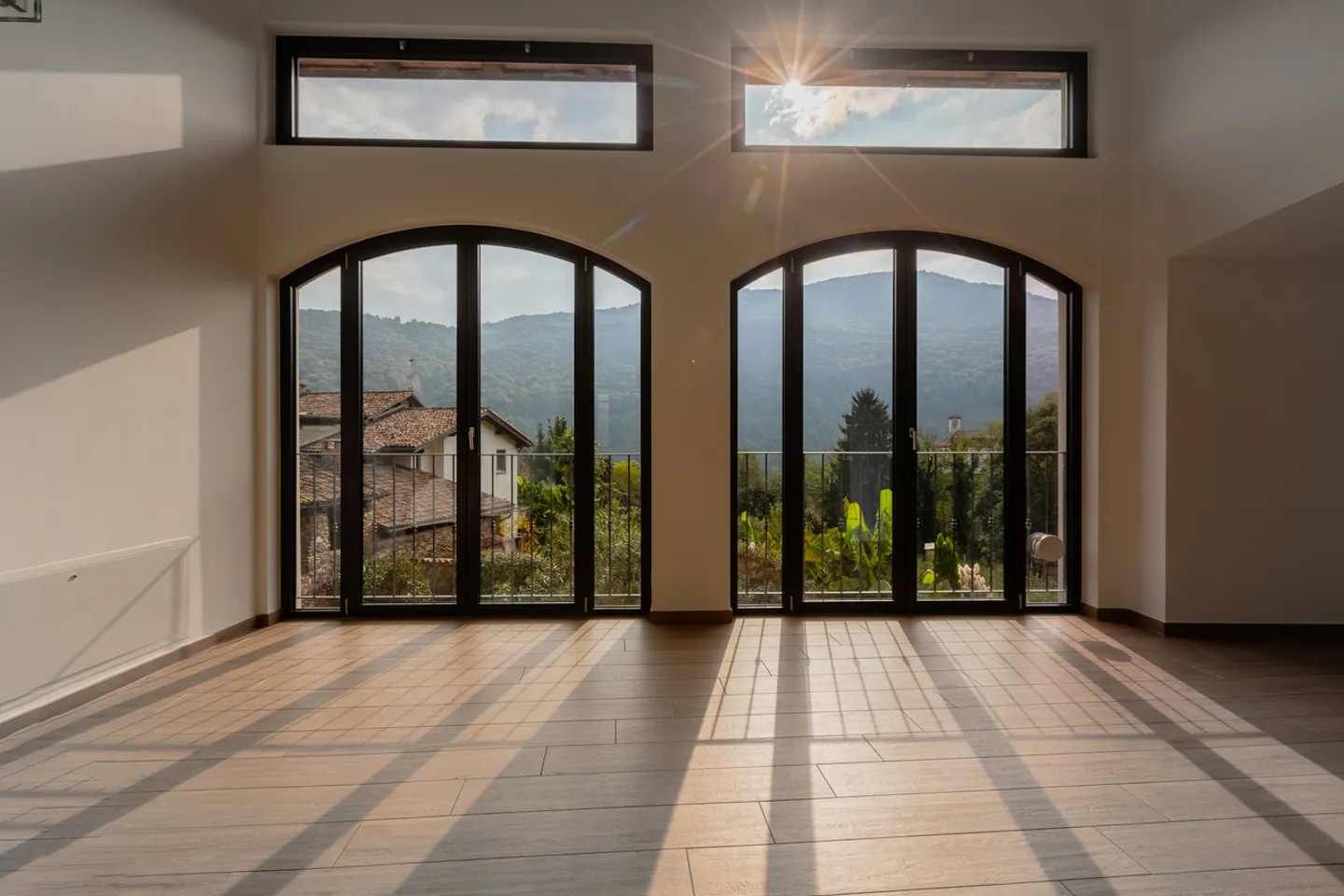 Bright and spacious duplex apartment in the historic center - Photo 1 of 9