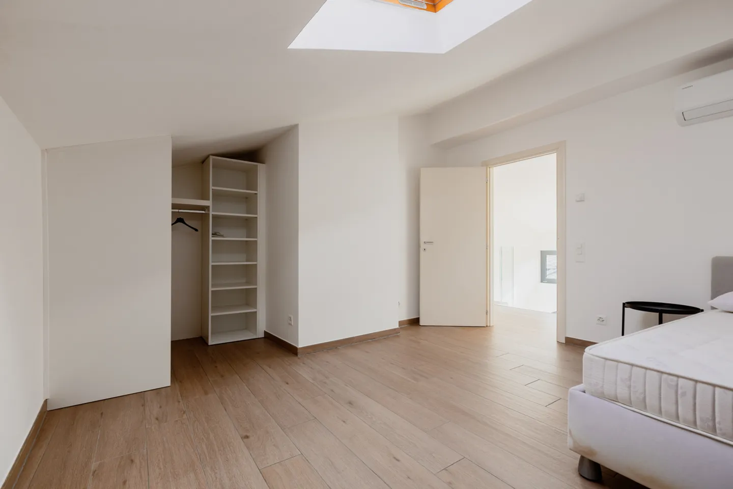 Bright and spacious duplex apartment in the historic center - Photo 6 of 9