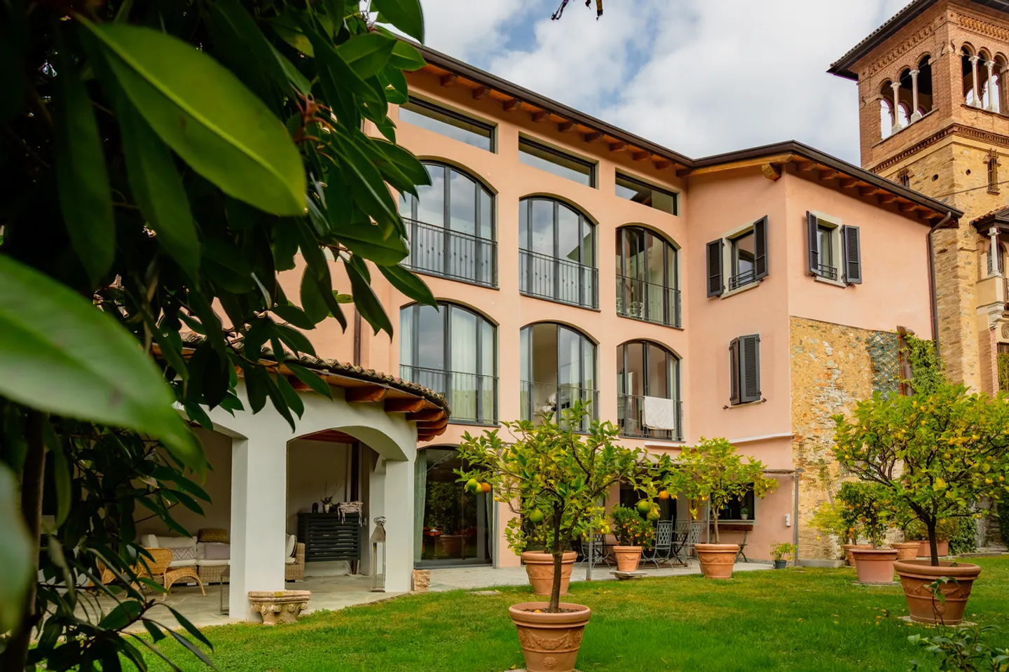 Bright and spacious duplex apartment in the historic center - Photo 8 of 9