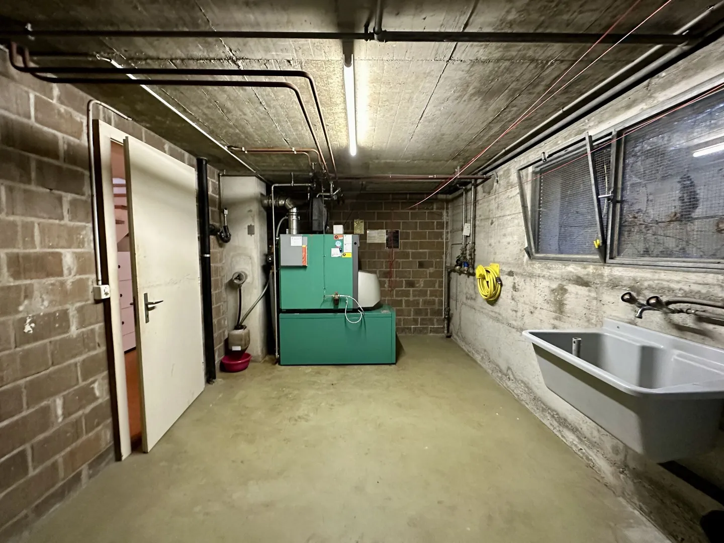 Wohnglück pur: Freistehendes Einfamilienhaus mit grossem Garten und Platz für die ganze Familie - Photo 19 of 22