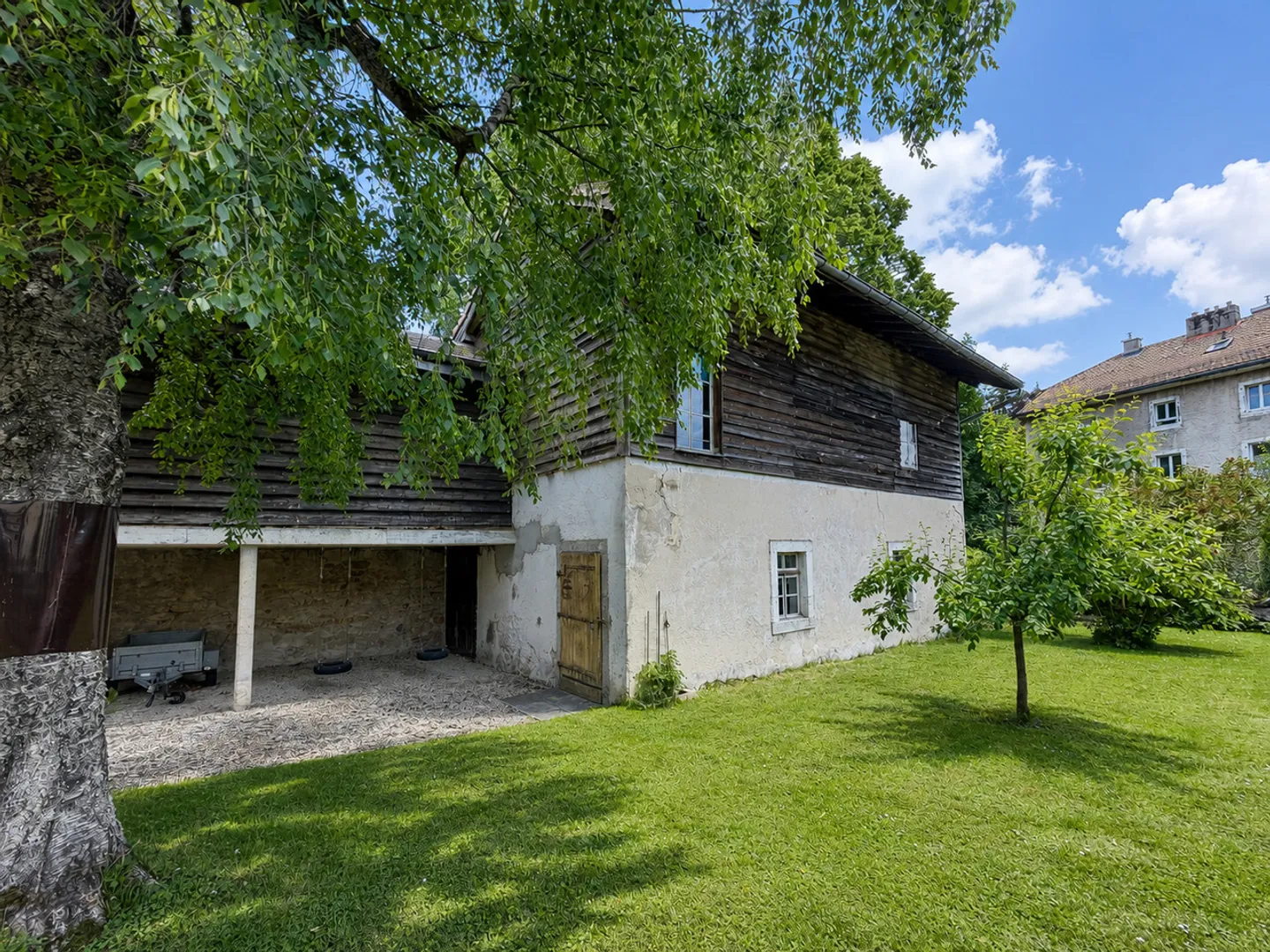 Charmantes Einfamilienhaus mit Studios - Foto 3 von 13