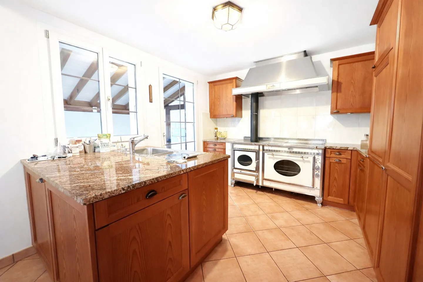 Spacious Family Property with Two Units - Photo 8 of 12