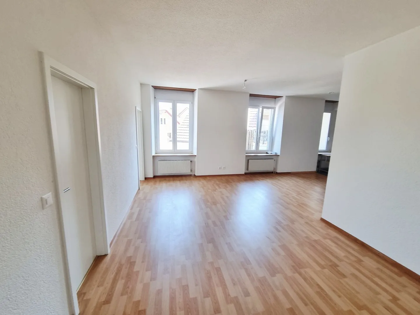 Your new home in Beinwil am See freshly renovated & quietly located! - Photo 5 of 9
