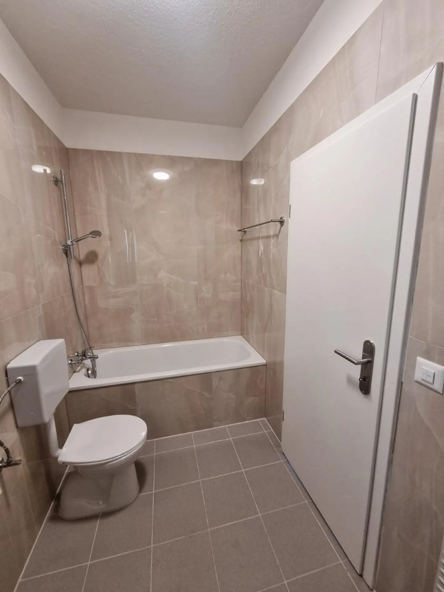 Your new home in Beinwil am See freshly renovated & quietly located! - Photo 8 of 9