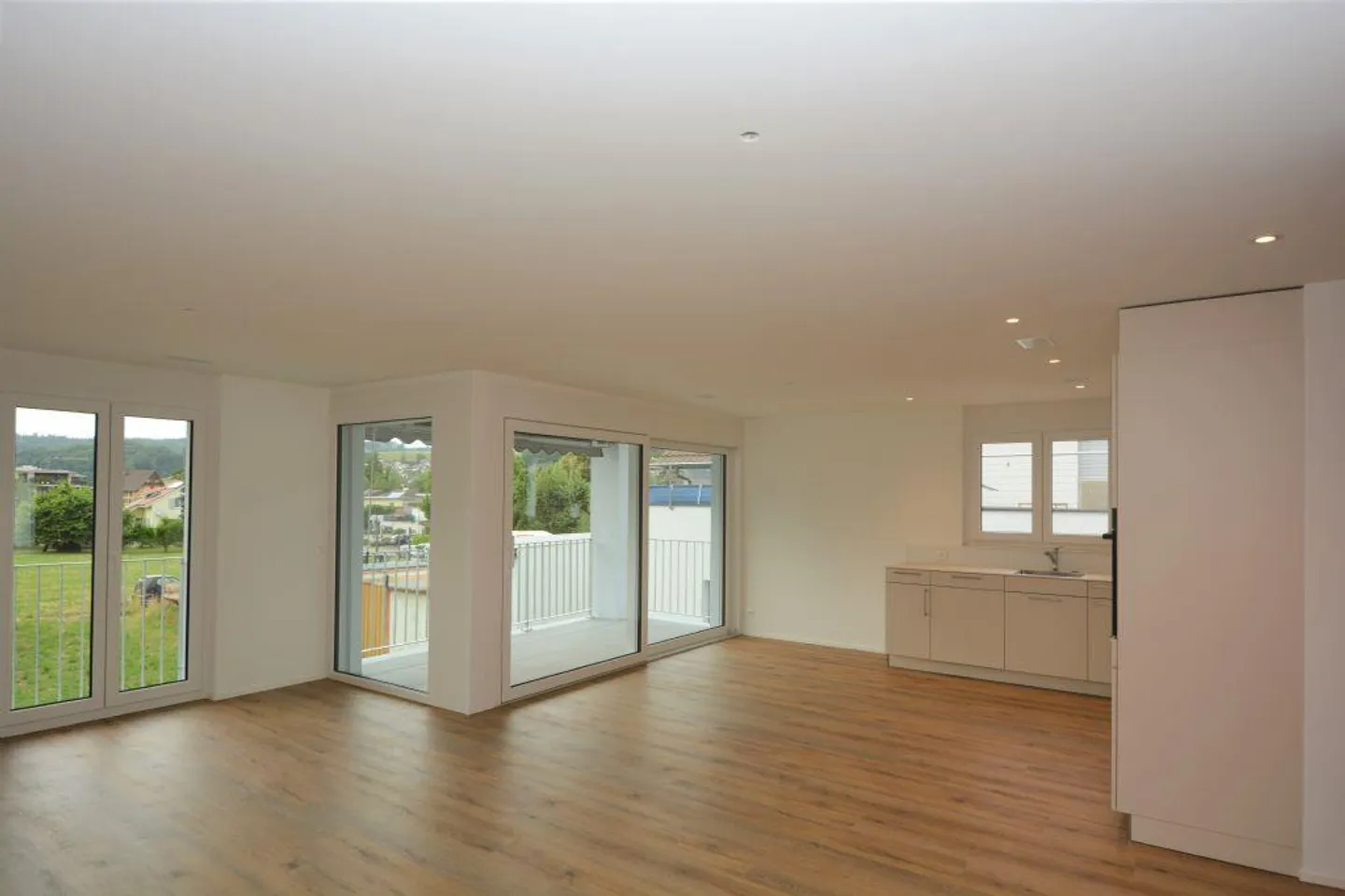 Modernes Apartment in der Natur - Foto 3 von 8