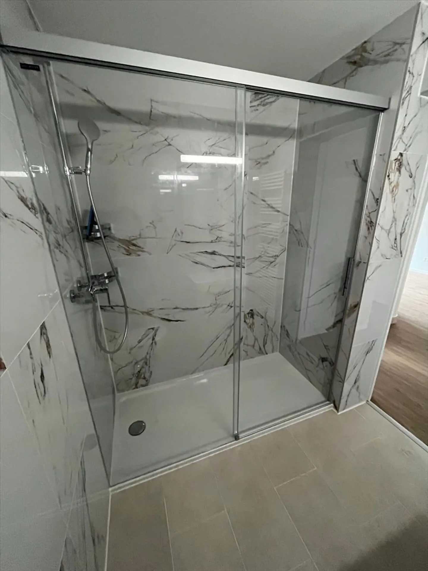 Appartamento 4.5 stanze - Foto 7 di 8