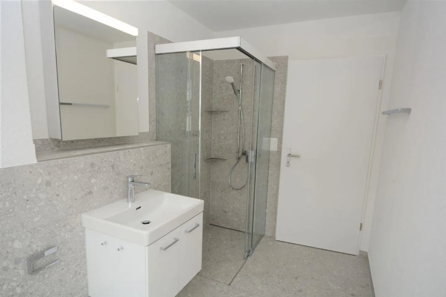 Modernes Apartment in der Natur - Foto 8 von 8