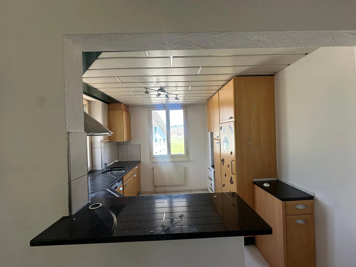 Renovationsbedürftiges 5-Zimmer-Einfamilienhaus mit separatem 2.5-Zimmer-Tiny House - Foto 4 von 10