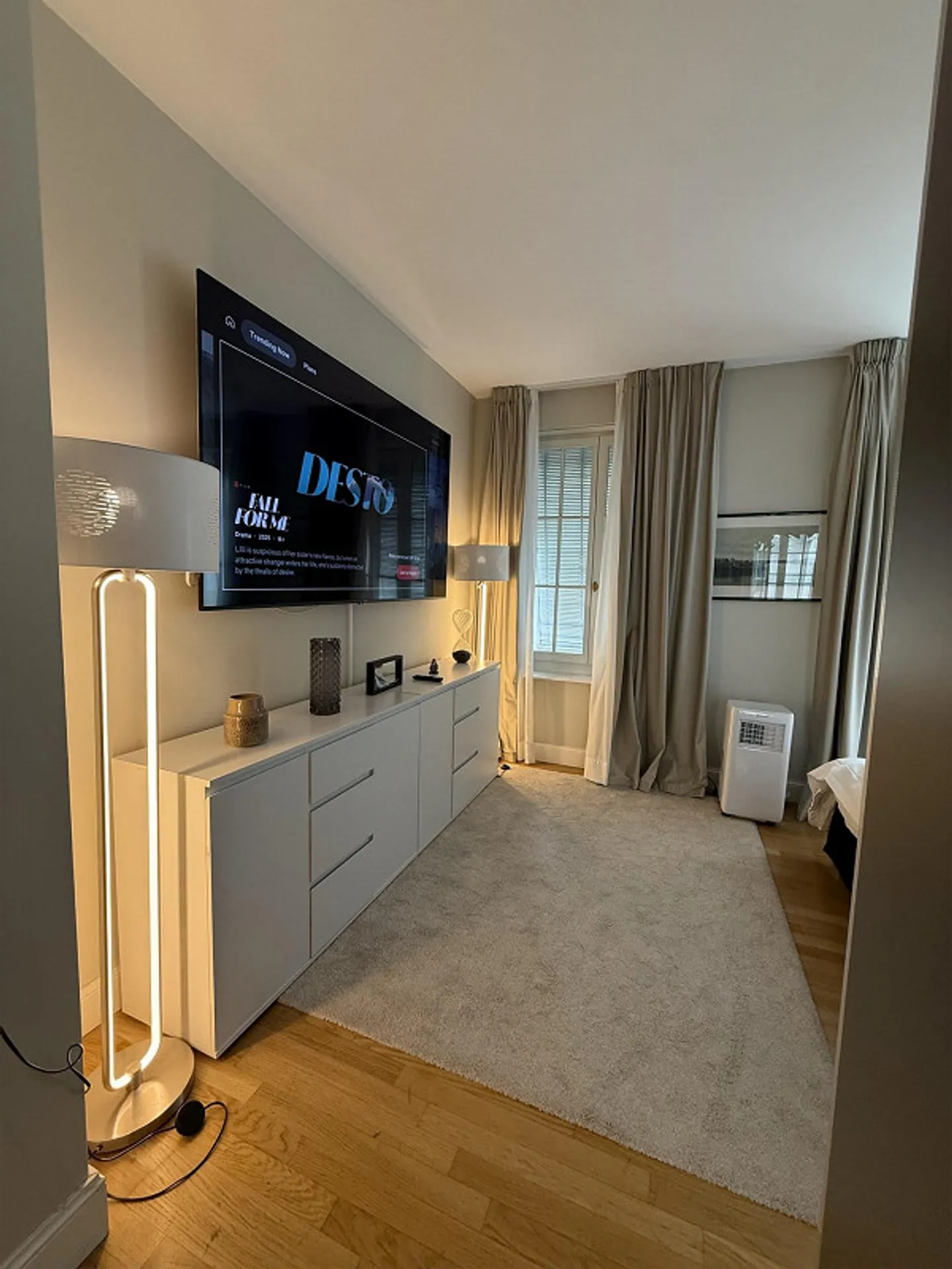 Luxury Apartment in Zurich - Photo 4 of 13