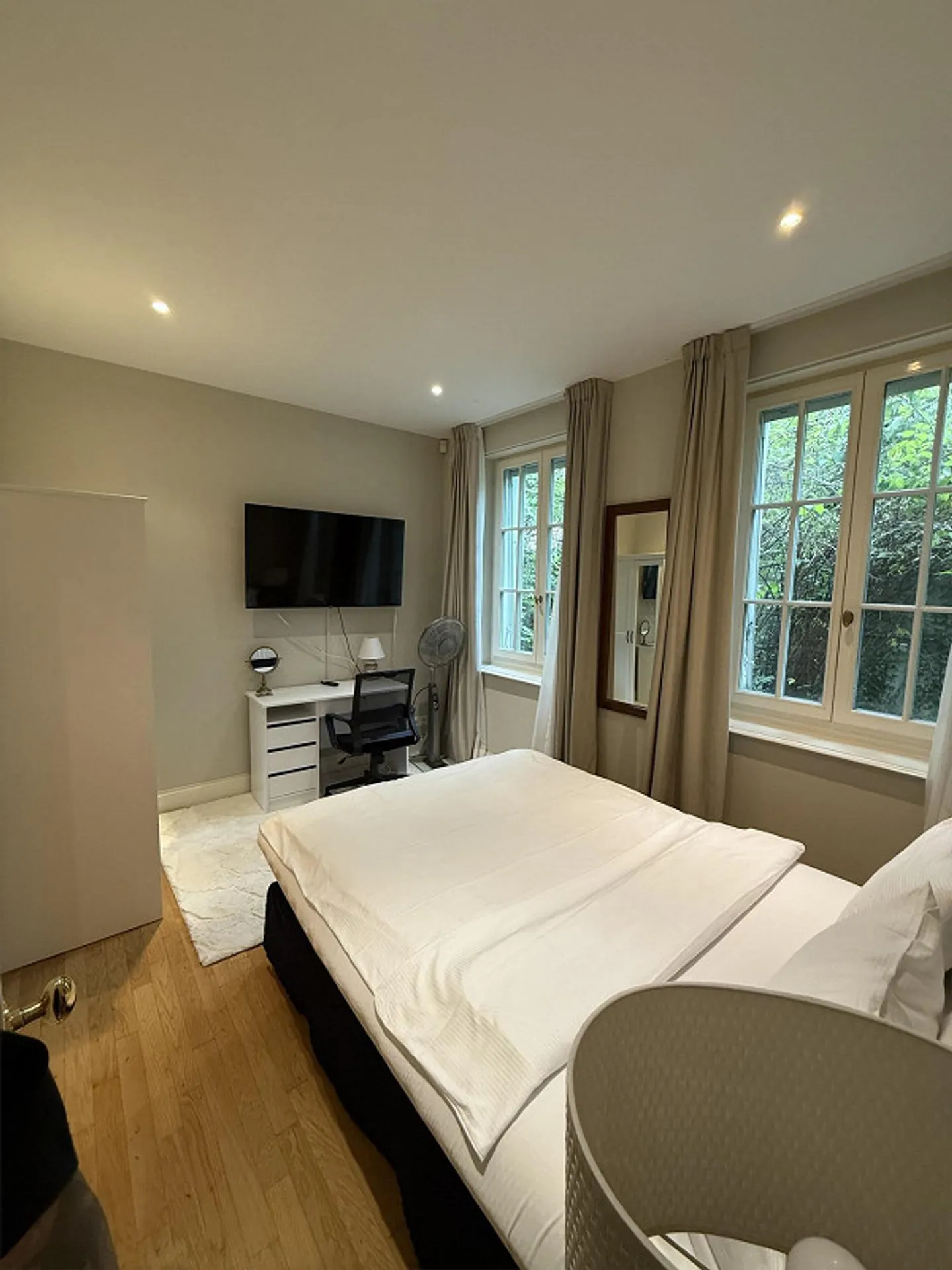 Luxury Apartment in Zurich - Photo 9 of 13