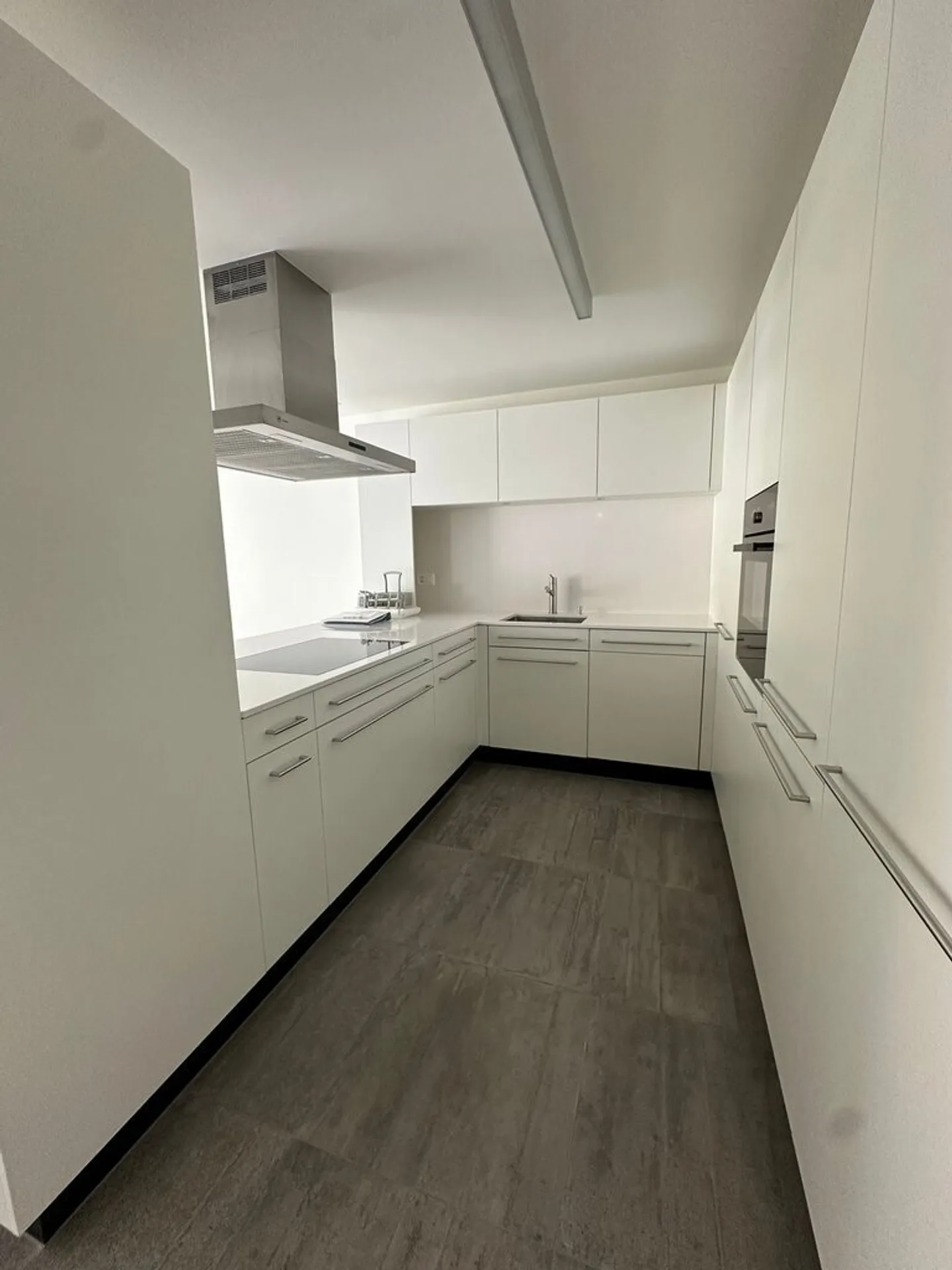 Modern 2.5 room apartment in Domat/Ems for rent! - Photo 4 of 6