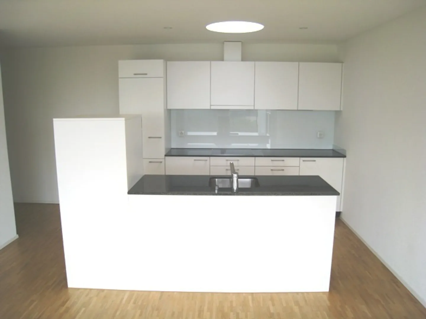Home between nature and urban proximity - Photo 2 of 6
