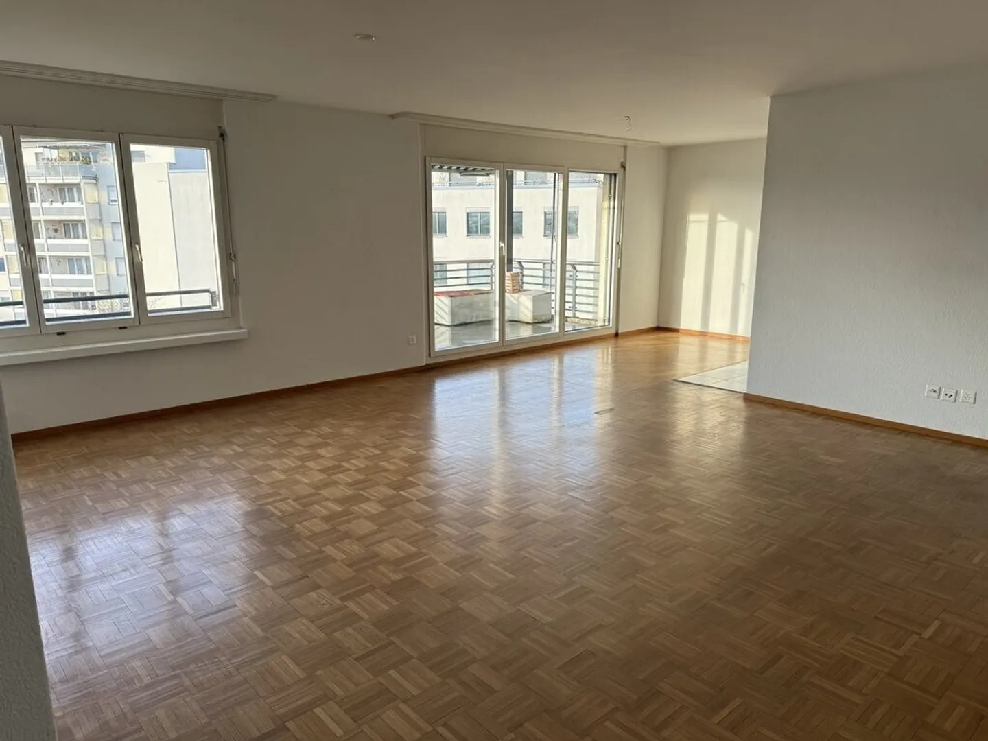 Un felice inizio alla vita in appartamento sopra i tetti! - Foto 2 di 8