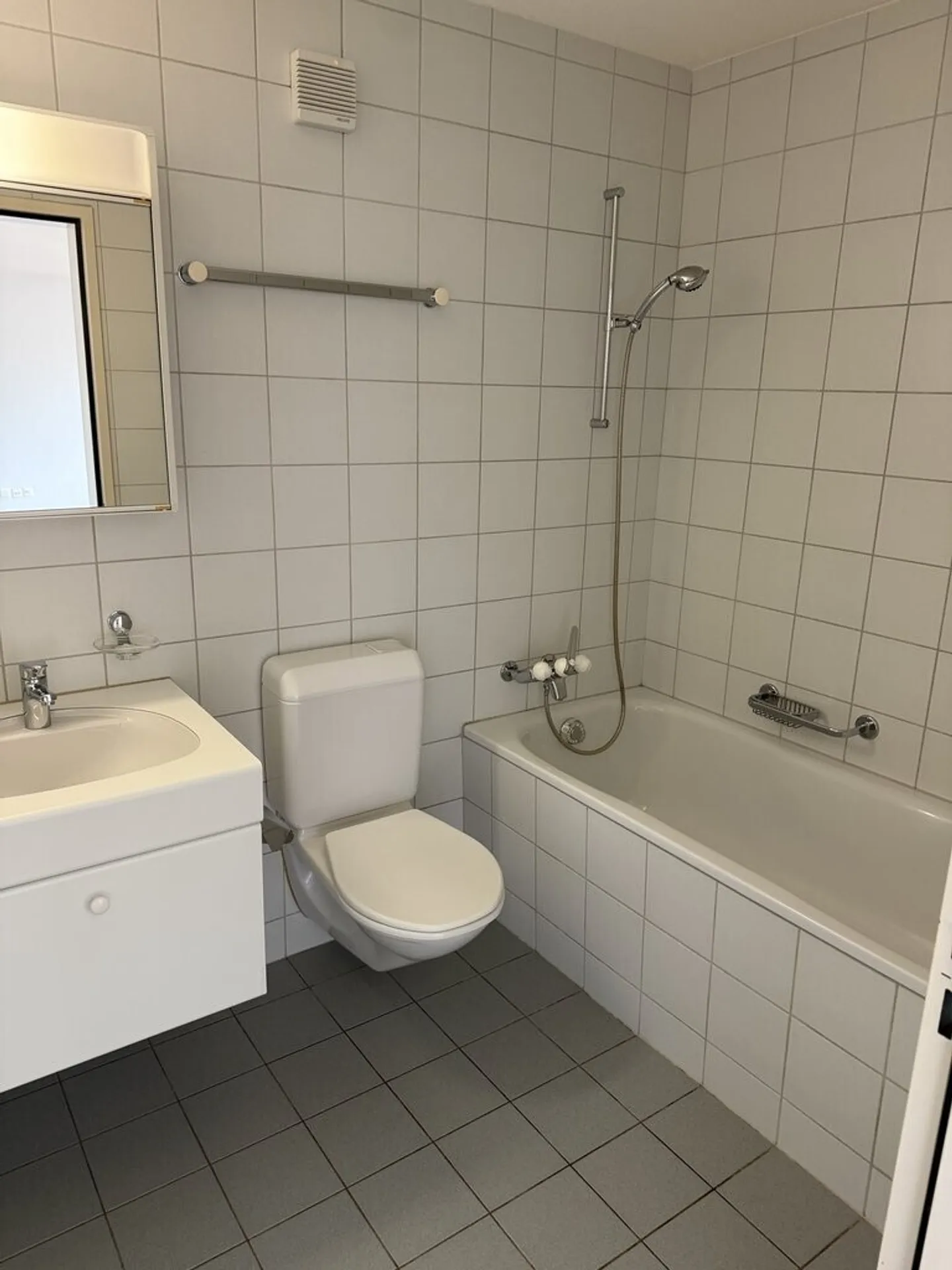 Un felice inizio alla vita in appartamento sopra i tetti! - Foto 5 di 8