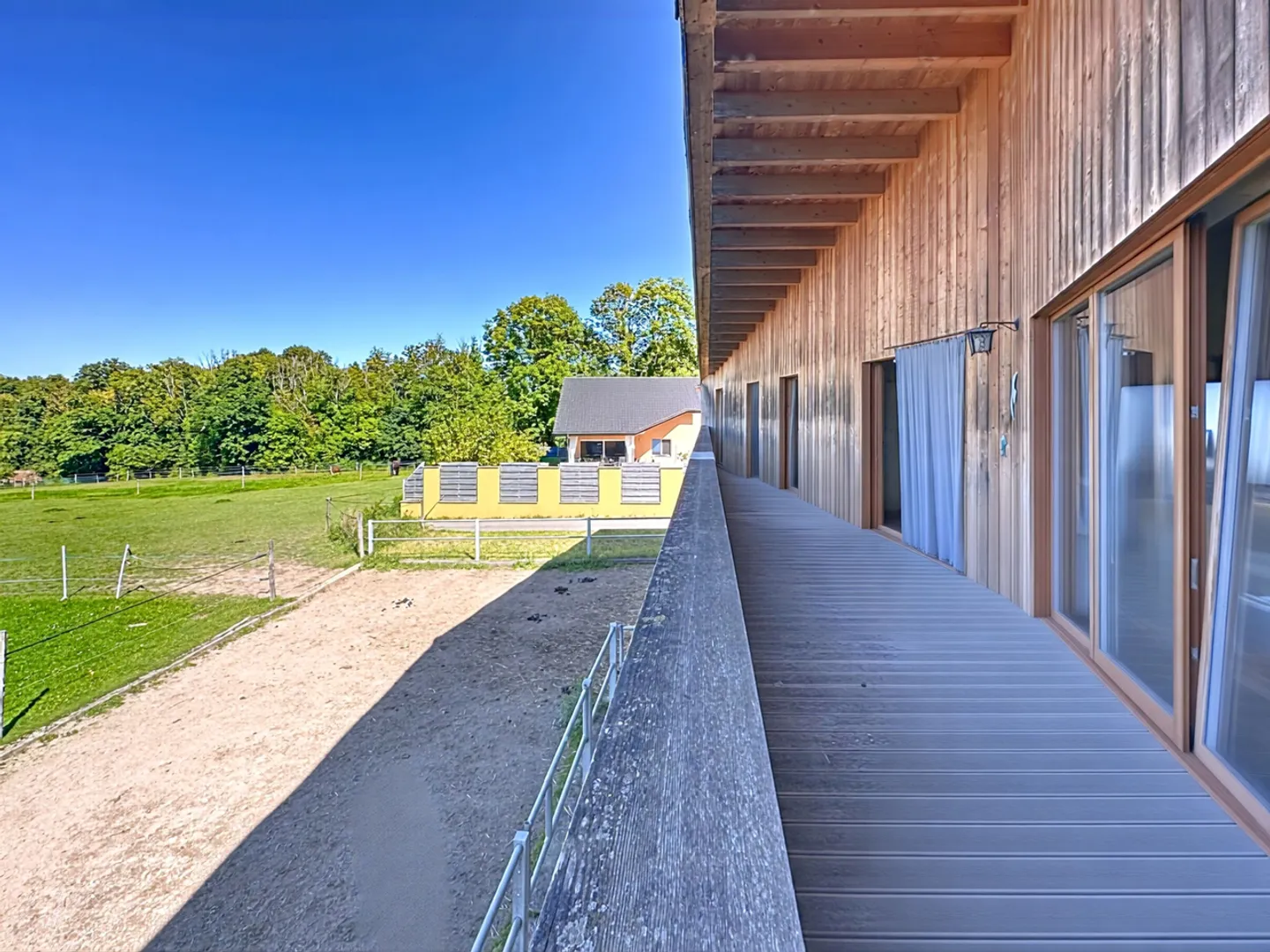 Architect's House, Equestrian Center on 4350m² of Land and Mazot - Photo 8 of 12