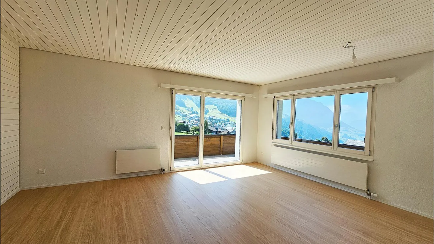 4.5-room apartment with unobstructed lake view in a sunny location - Photo 4 of 11