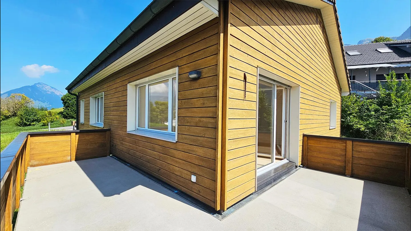 4.5-room apartment with unobstructed lake view in a sunny location - Photo 11 of 11