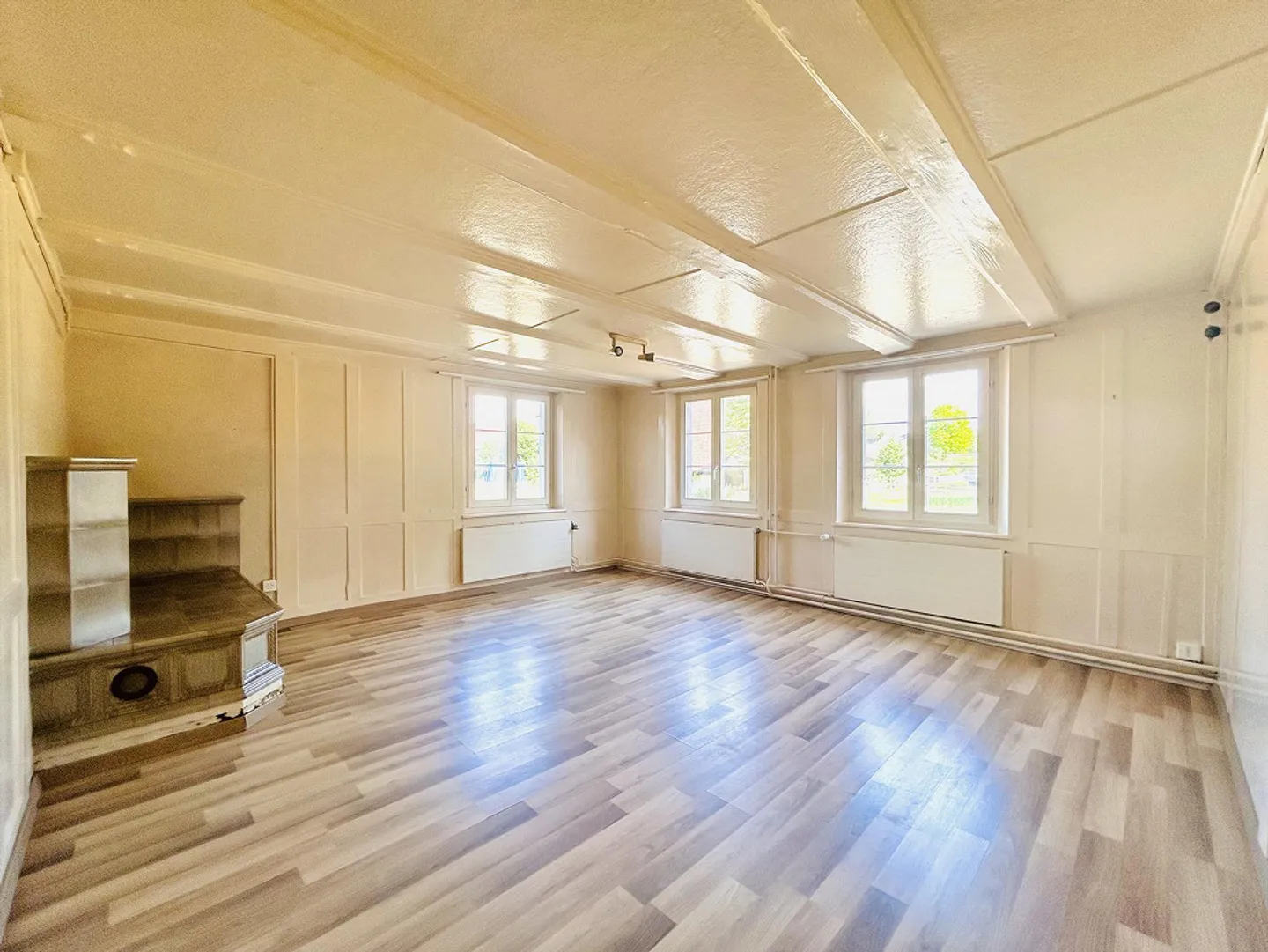 Wohnhaus mit Scheune - Foto 10 von 25