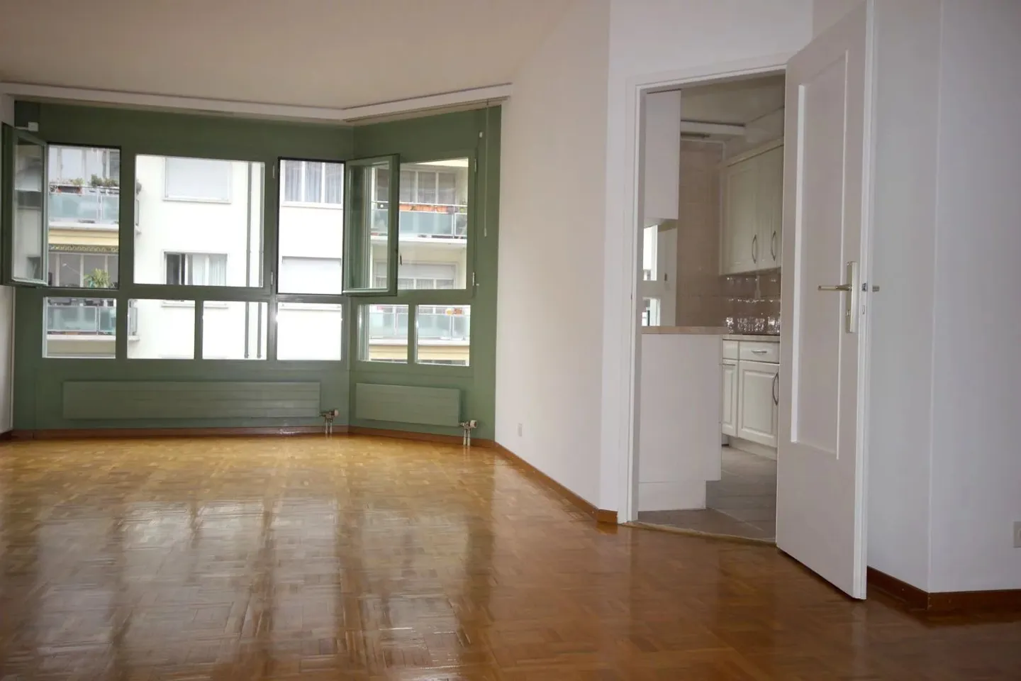 Geräumige 4-Zimmer-Wohnung ideal im Herzen von Pâquis gelegen. - Foto 2 von 5