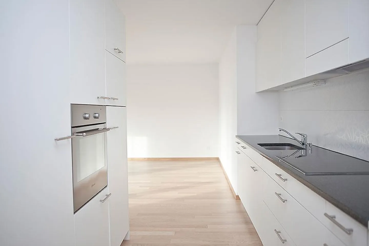 Modern. Grosszügig. Zentral. - Photo 2 of 7