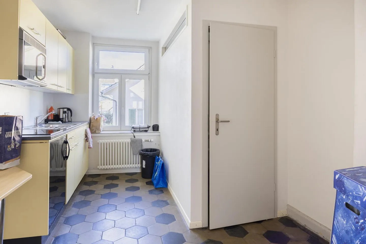 Edificio residenziale e commerciale - Foto 7 di 12