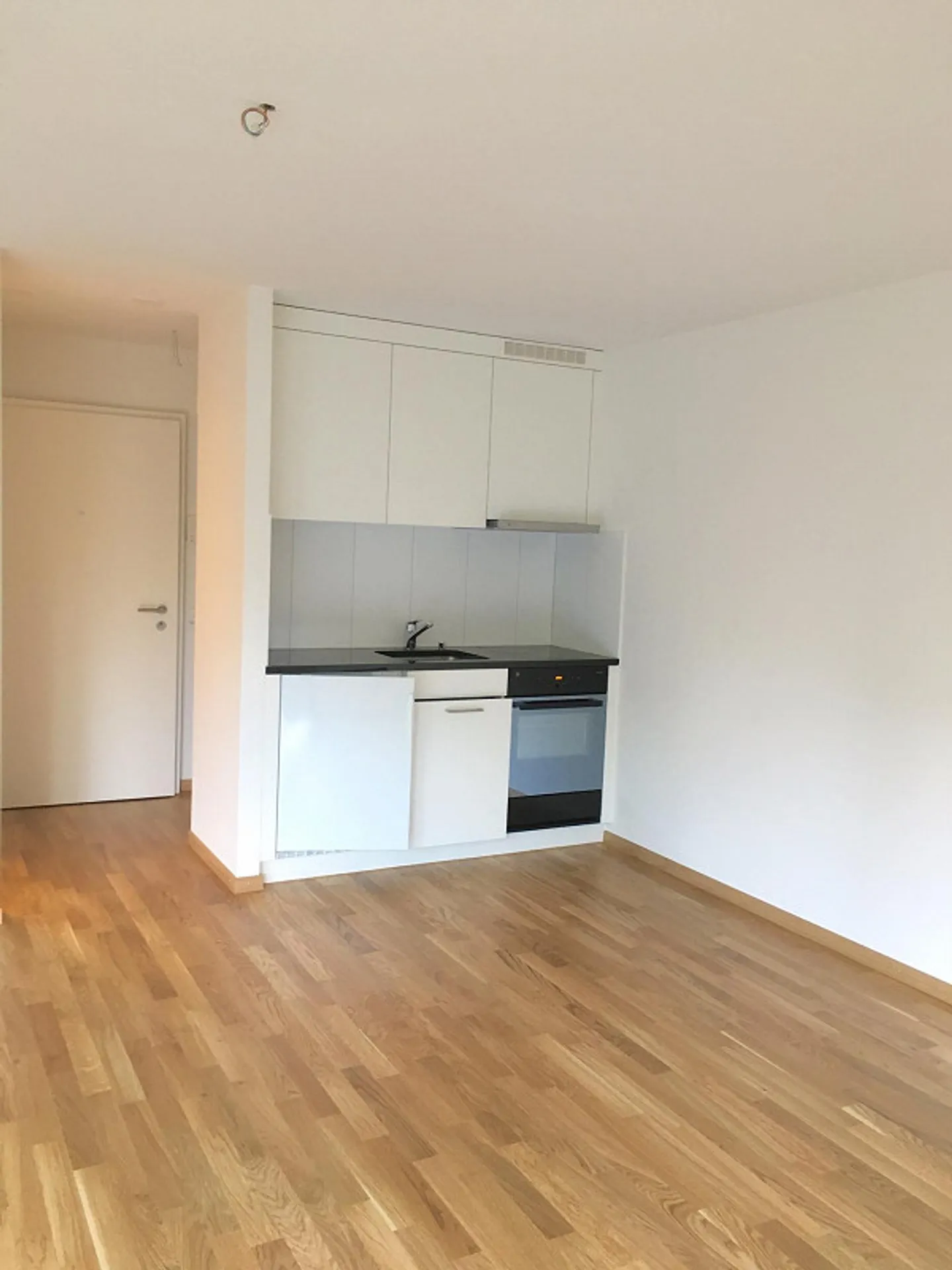 Appartement 1.5 pièces avec grand balcon - Photo 3 sur 8