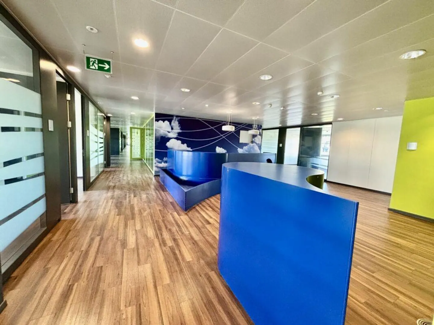 Superfici per uffici moderne e superbe, accessibilità CFF e parcheggi - Foto 3 di 12