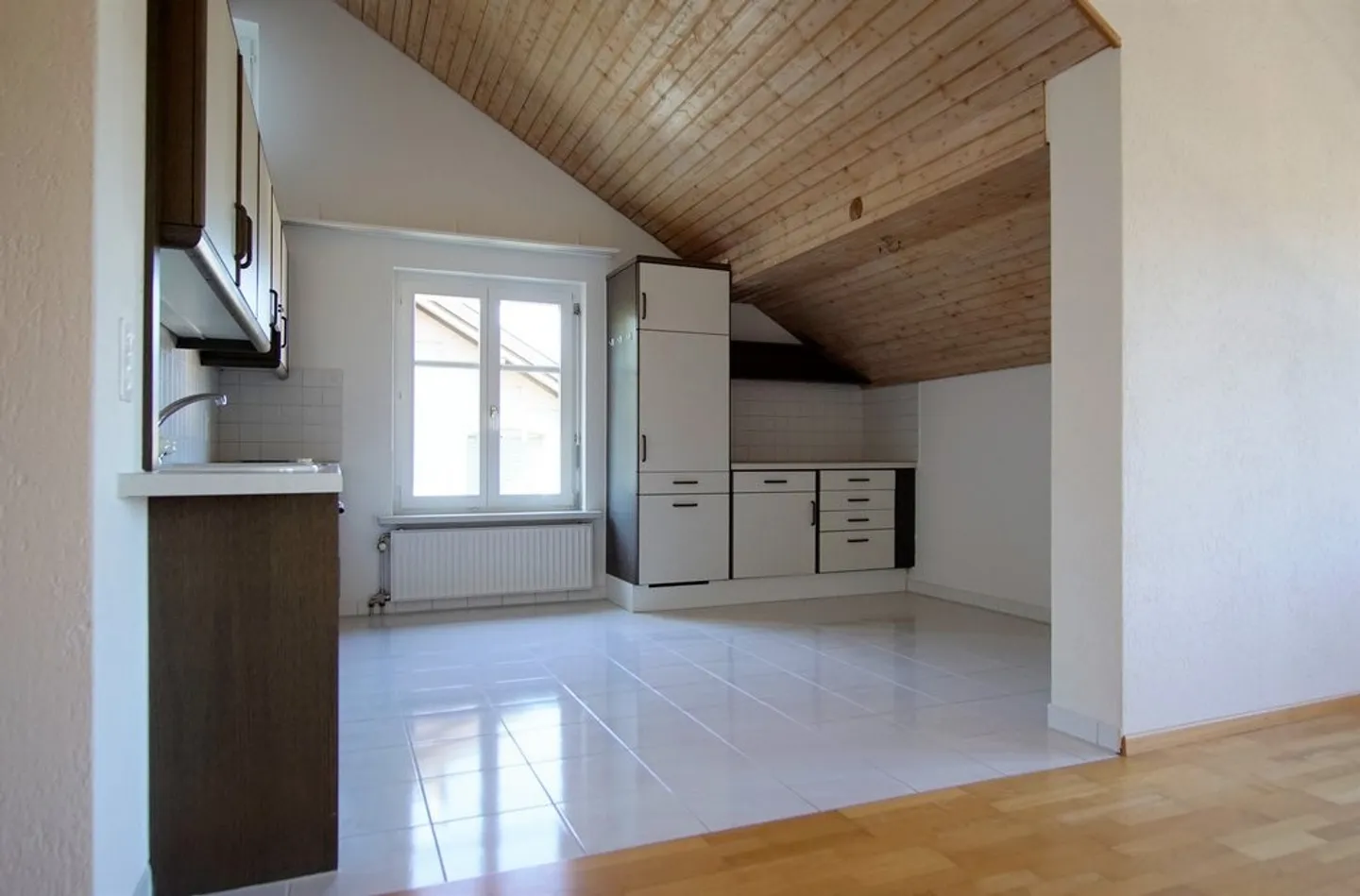 Charmante Dachgeschosswohnung - Foto 2 von 5