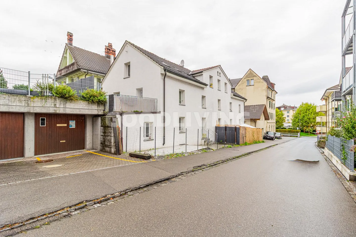 Charmantes Mehrfamilienhaus - Foto 1 von 4