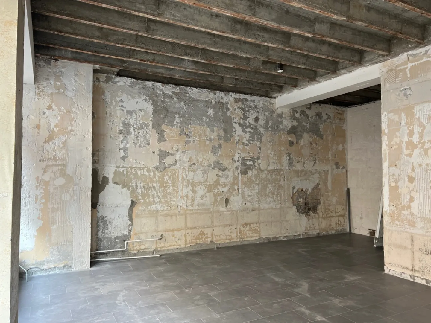 Arcade brute de 64.80m2. - Photo 5 sur 6