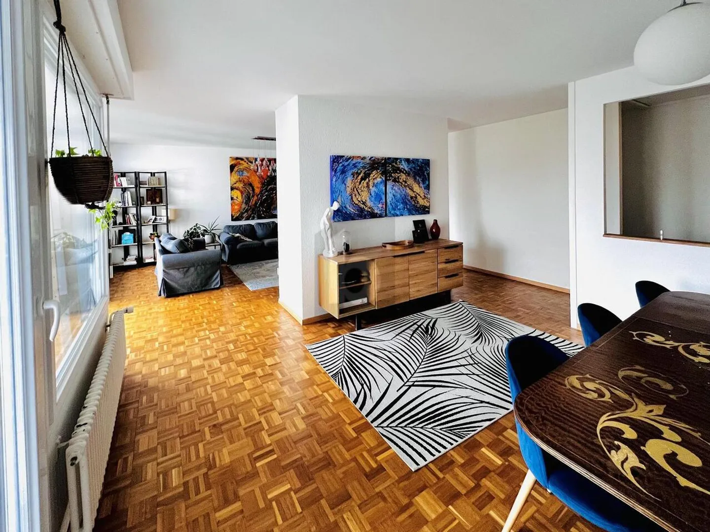 RARE, LARGE FURNISHED PROPERTY FOR SUBLETTING - Photo 2 of 6