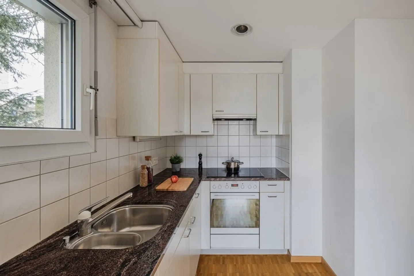 Spacious Apartment - Ideal for Shared Living - Photo 8 of 12