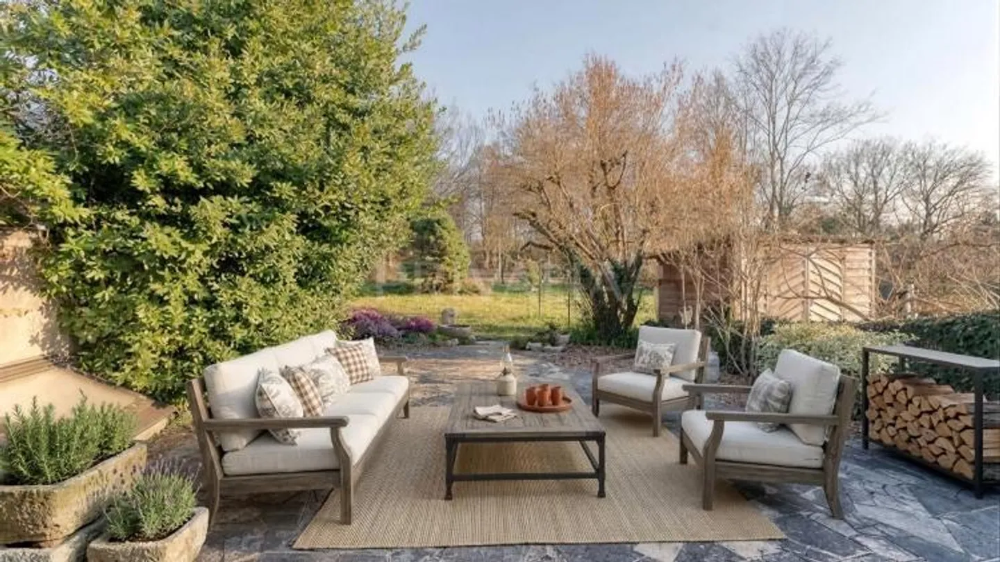 CO-EXCLUSIVITY: Charming family home with large garden in Avully - Photo 5 of 7