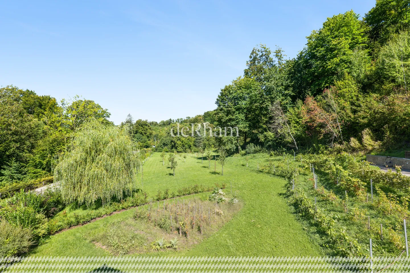 Propriété unique rénovée de 406 m² 
au cœur de la nature  - Photo 13 sur 15