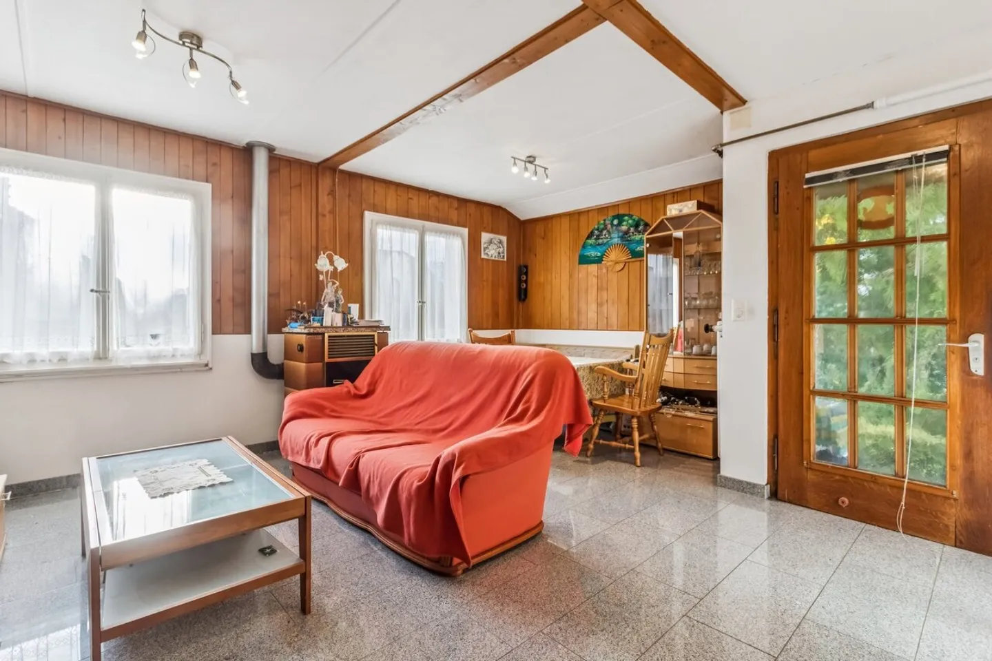 Detached house with potential in Estavayer-le-Lac - Photo 2 of 10