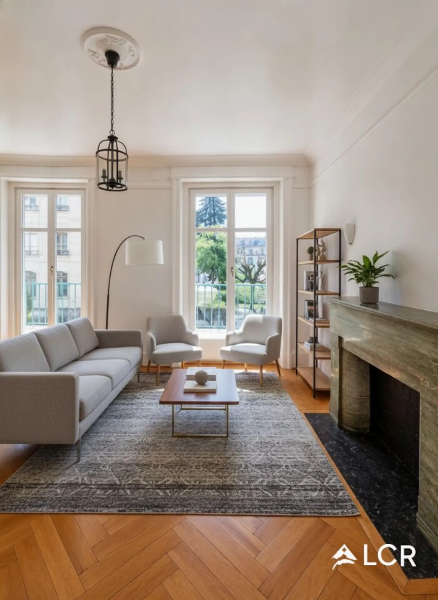 Magnificent 7-room apartment / 3 bedrooms / 2 bathrooms - Photo 1 of 12